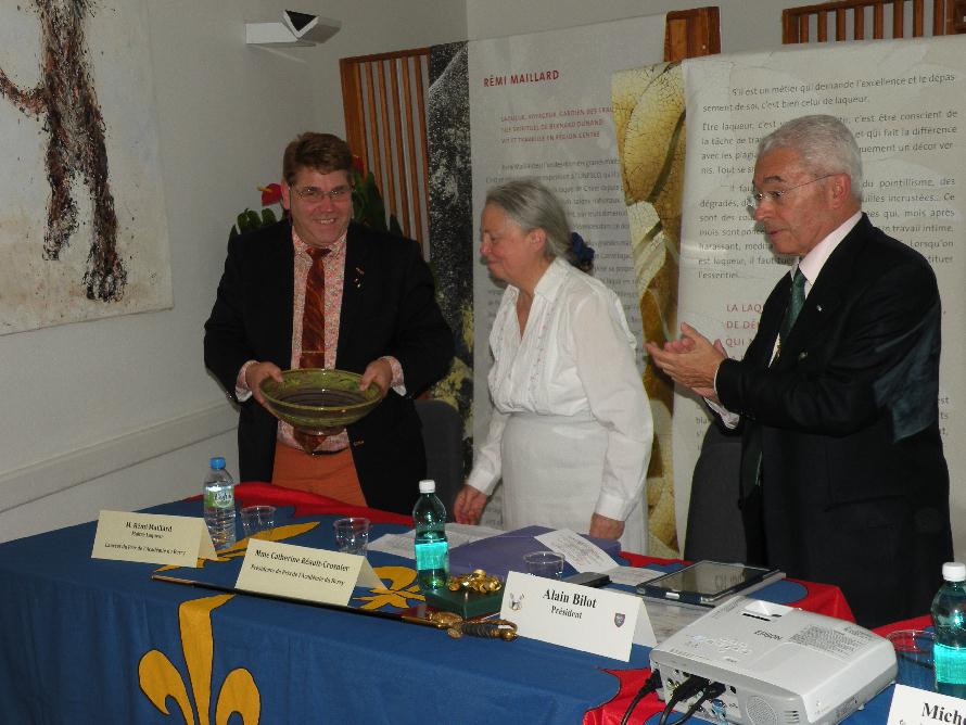 Remise du prix 2015 de l'Acadmie du Berry  M. Rmi Maillard.