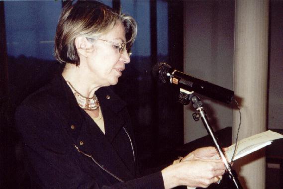 Olga TKACHENKO-BIZEAU au spectacle de posie de Tours, le 16 mars 2002.