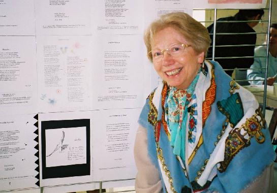 Anne MAILLET au "Mur de posie de Tours" 2002.