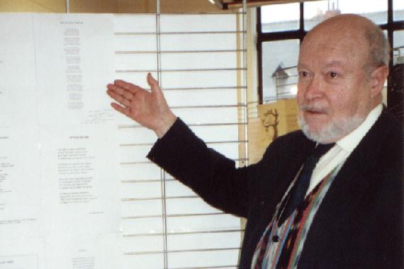 Jean-Jacques ARVERS au"Mur de posie de Tours" 2002.