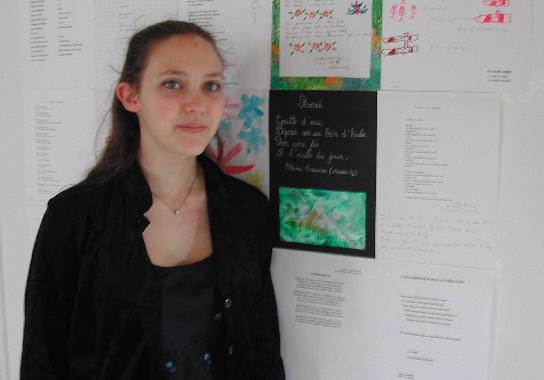 Claire CROSNIER au "Mur de posie de Tours" 2003.