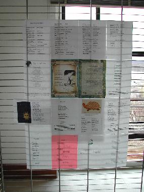 Panneau n° 1 des poètes français du présent exposé au "Mur de poésie de Tours" 2003.