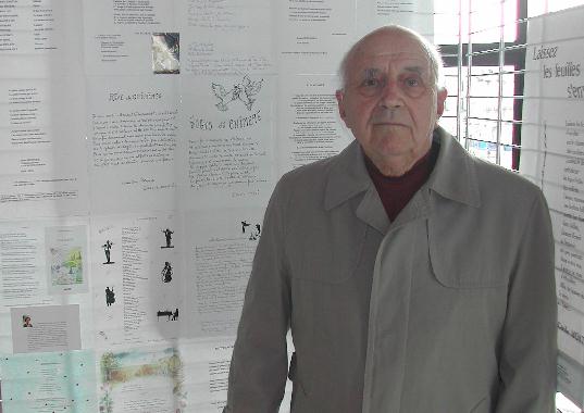 Robert QUERCY au Mur de posie de Tours 2003.