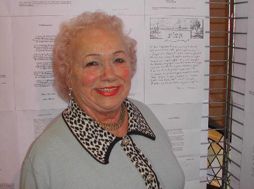 Irna DUBREUIL au Mur de posie de Tours 2005.