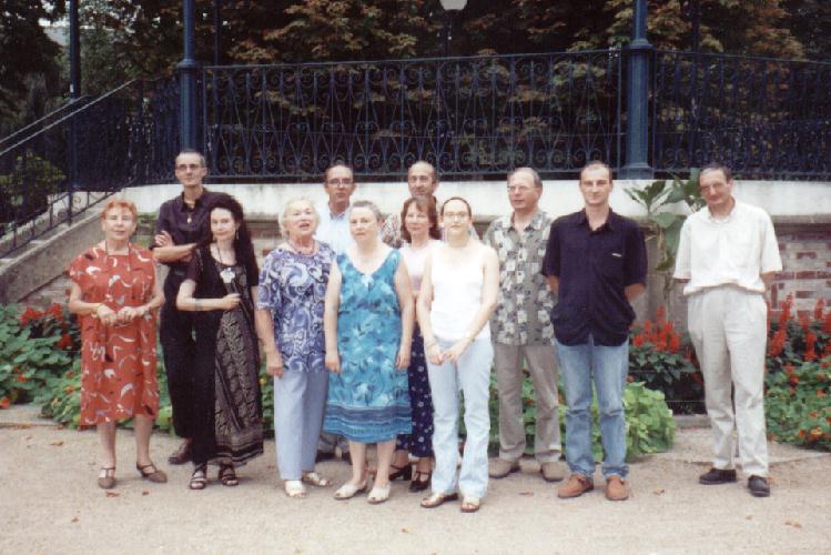 Le groupe de comdiens et de potes prsents aux Rencontres des Prbendes, le 25 aot 2000