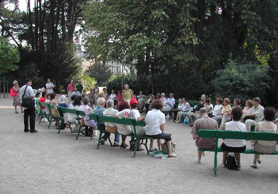 5mes Rencontres littraires au jardin des Prbendes  Tours, le 8 aot 2003 avec Menie GRGOIRE.