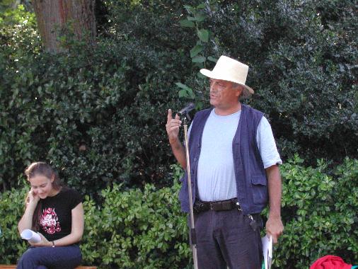 Alain Borer, lors des 7mes Rencontres littraires dans le jardin des Prbendes  Tours, le 5 aot 2005.