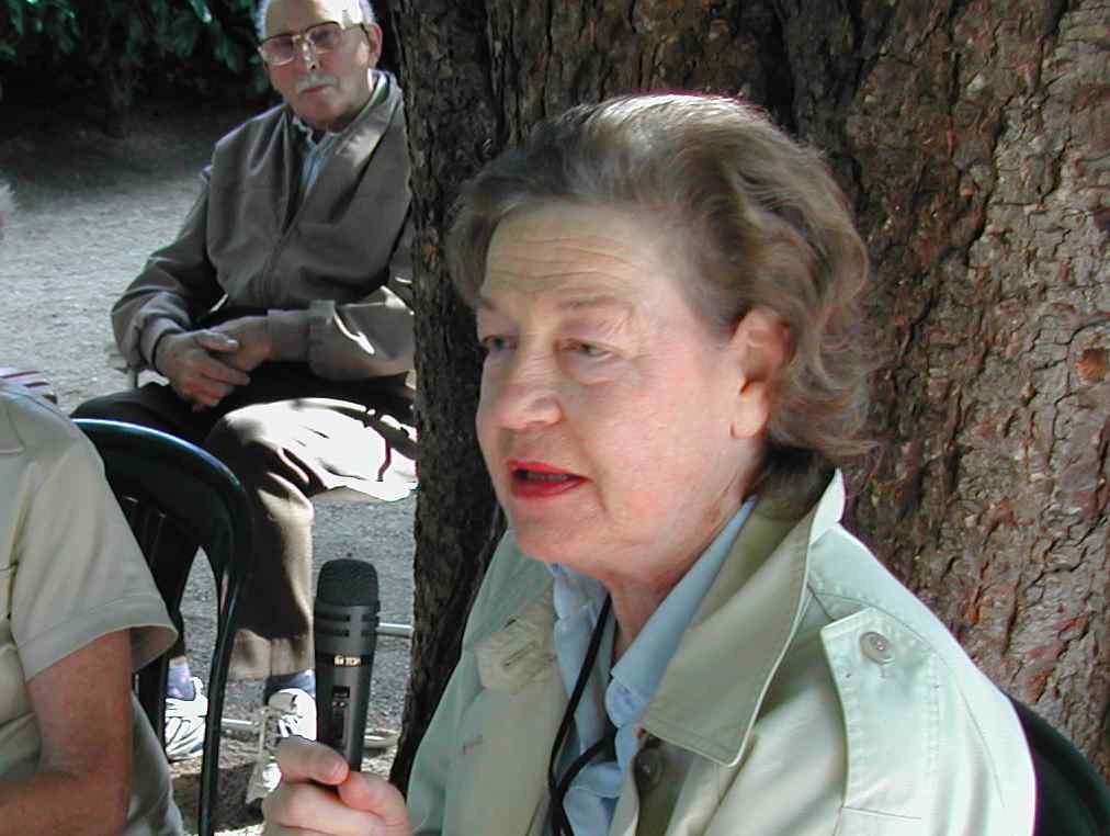 Mme de Rosny, le 24 aot 2007, lors de la Rencontre littraire dans le jardin des Prbendes, consacre  Paul Scarron.