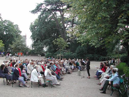 Le public lors de la Rencontre littraire du 17 aot 2007, consacre  Jean de La Fontaine.