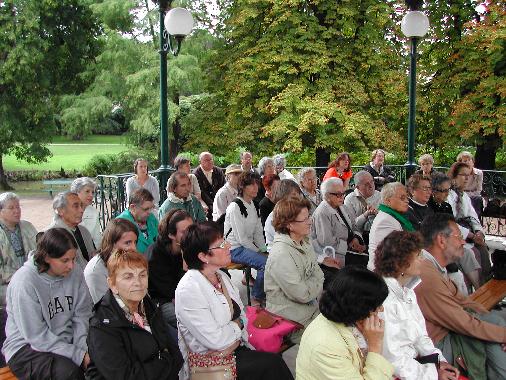 Une partie du public lors de la Rencontre littraire du 22 aot 2008, consacre  Franois Villon.