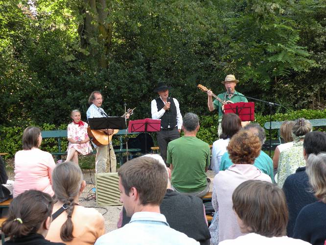 Catherine Rault-Crosnier, Michel Caao, Jol Cormier et Richard Oulli, le 13 aot 2010,  Tours.