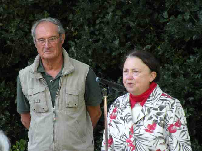 Jean-Luc Moreau et Catherine Rault-Crosnier, le 31 aot 2012, lors de la rencontre littraire dans le jardin des Prbendes  Tours.