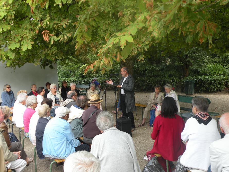 Une partie du public lors de la Rencontre littraire consacre  Richard Forestier, le 24 aot 2018.