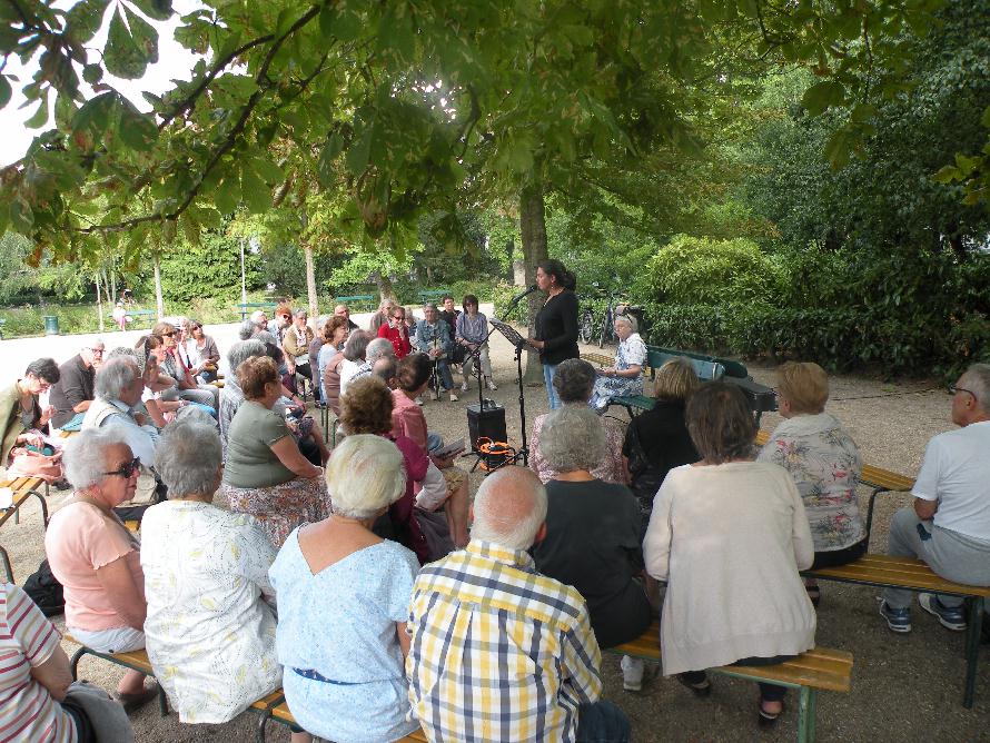 Une partie du public lors de la Rencontre littraire consacre  meline Marot, le 31 aot 2018.