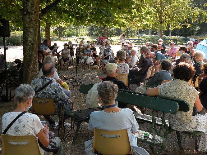 Une partie du public lors de la Rencontre littraire consacre  la vie et l'uvre de Victor Hugo, le 21 aot 2020.